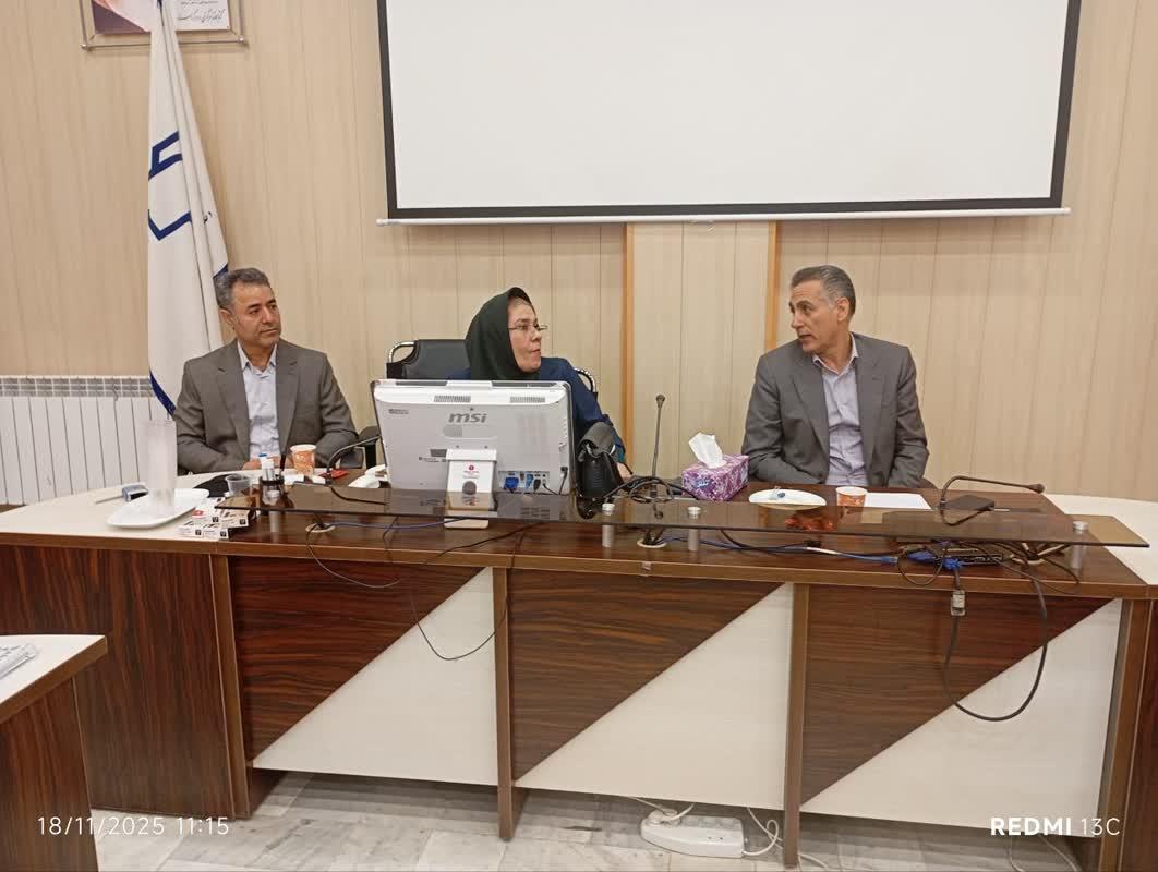 گرامیداشت هفته کتاب و روز کتابدار