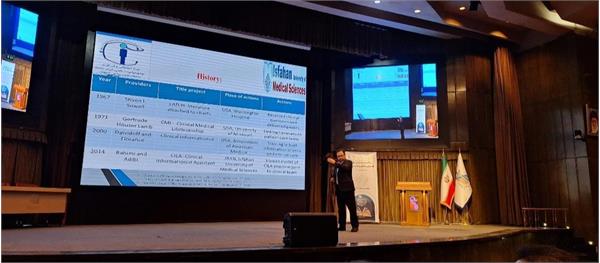 حضور مدیر، رئیس و کتابداران در هفتمین همایش کتابداران و اطلاع‌رسانان سلامت